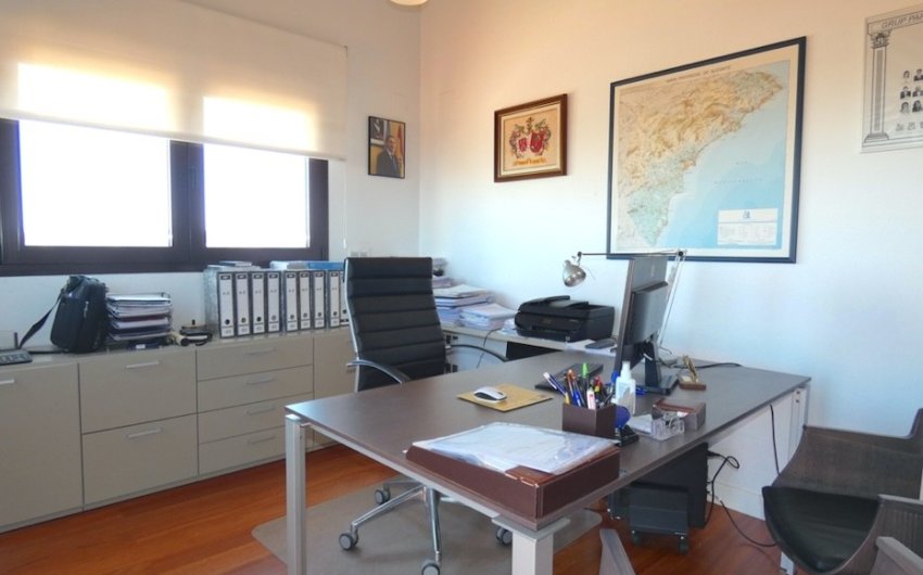 Herverkoop - Villa -
Algorfa