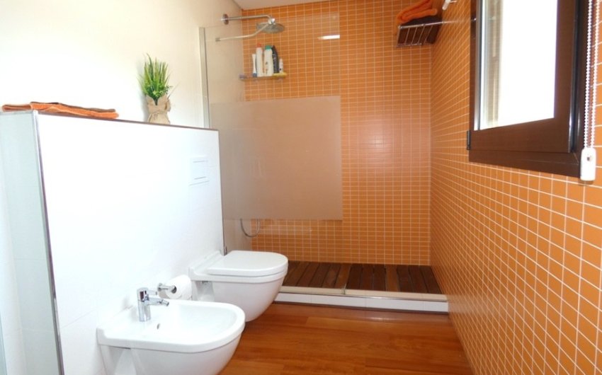 Herverkoop - Villa -
Algorfa