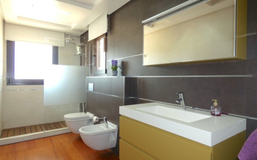 Herverkoop - Villa -
Algorfa