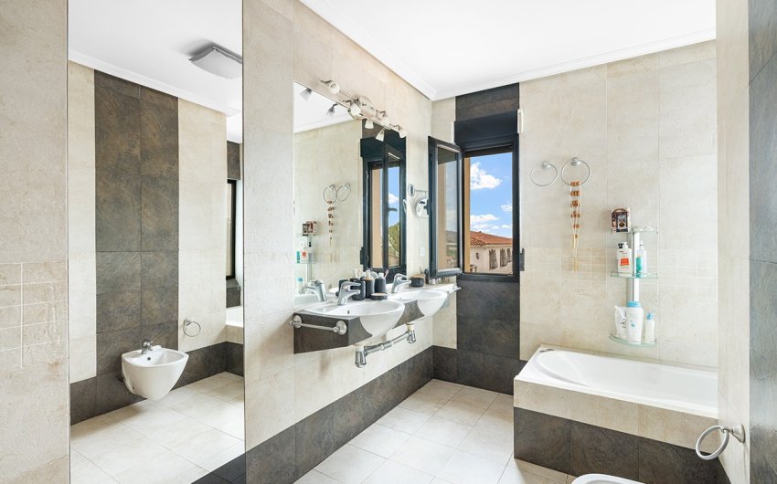 Herverkoop - Villa -
Alicante - Rebolledo