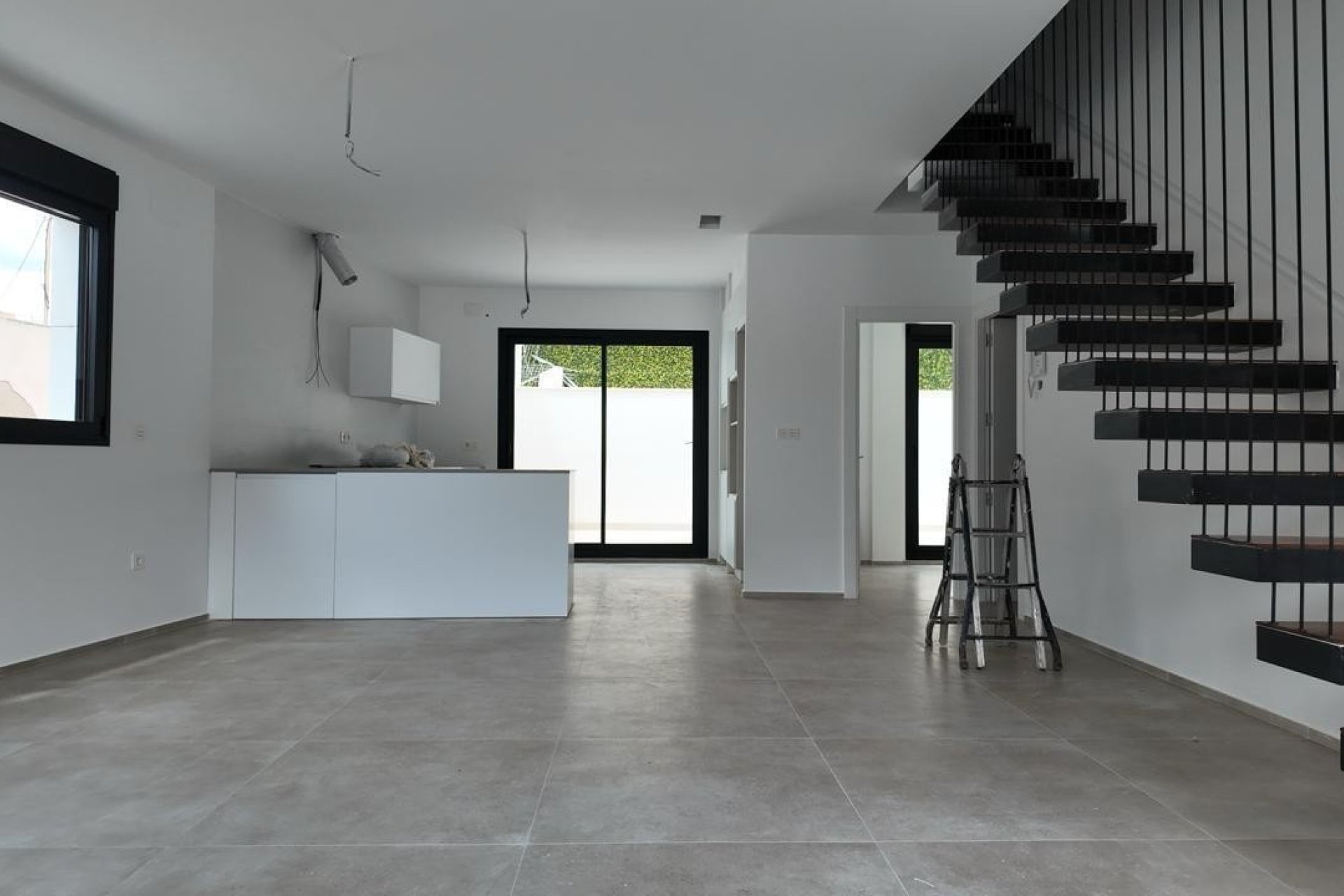 Herverkoop - Villa -
Alicante - Vistahermosa