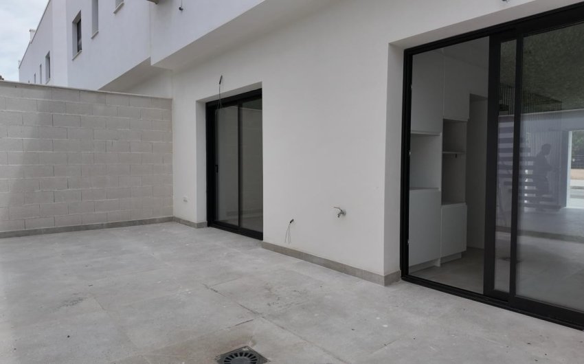 Herverkoop - Villa -
Alicante - Vistahermosa