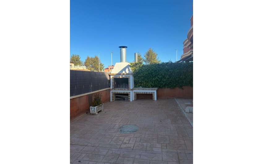 Herverkoop - Villa -
Almoradí - El Banet