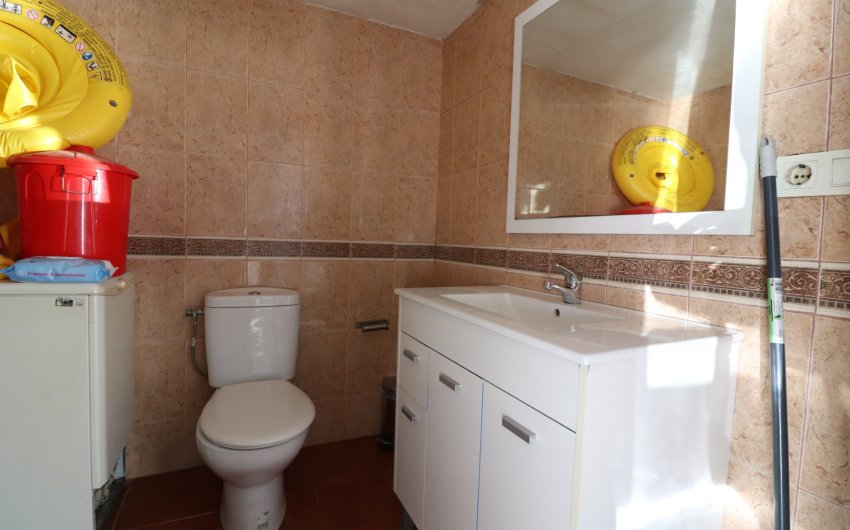 Herverkoop - Villa -
Almoradí - El Saladar