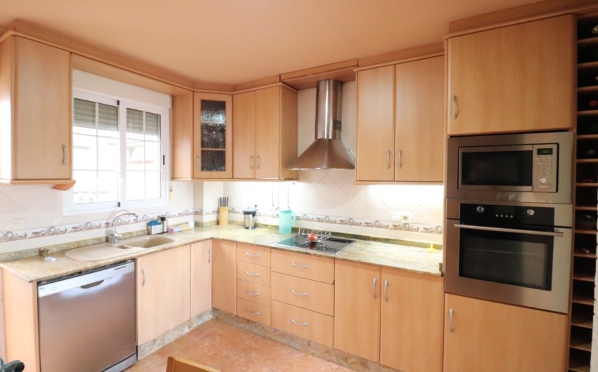 Herverkoop - Villa -
Almoradí - El Saladar