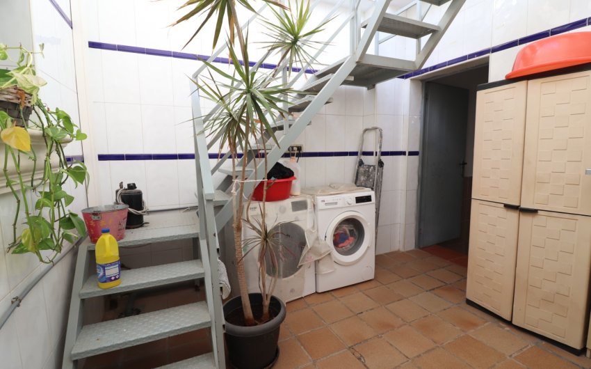 Herverkoop - Villa -
Almoradí - El Saladar