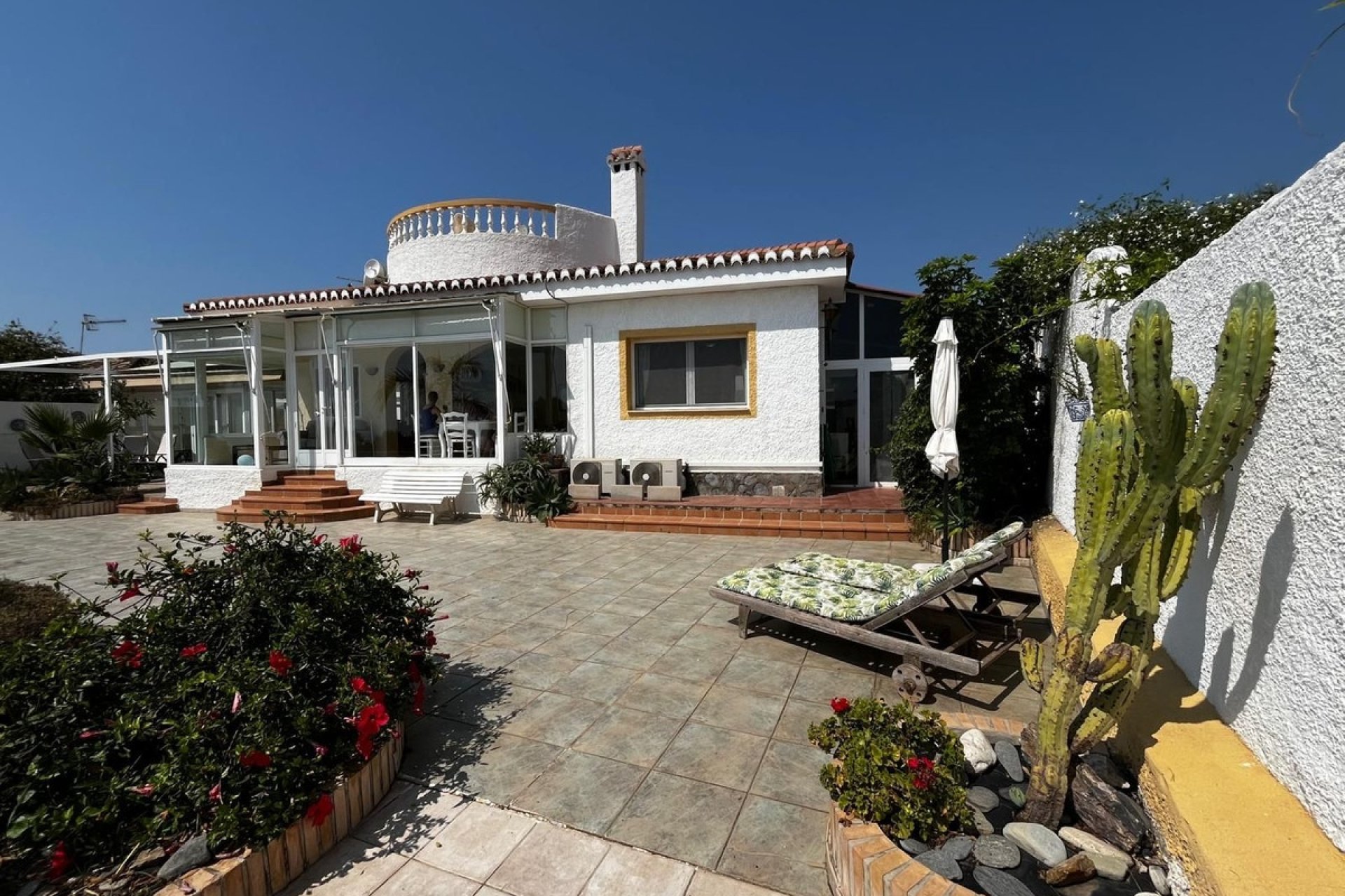 Herverkoop - Villa -
Almuñecar - Costa Tropical