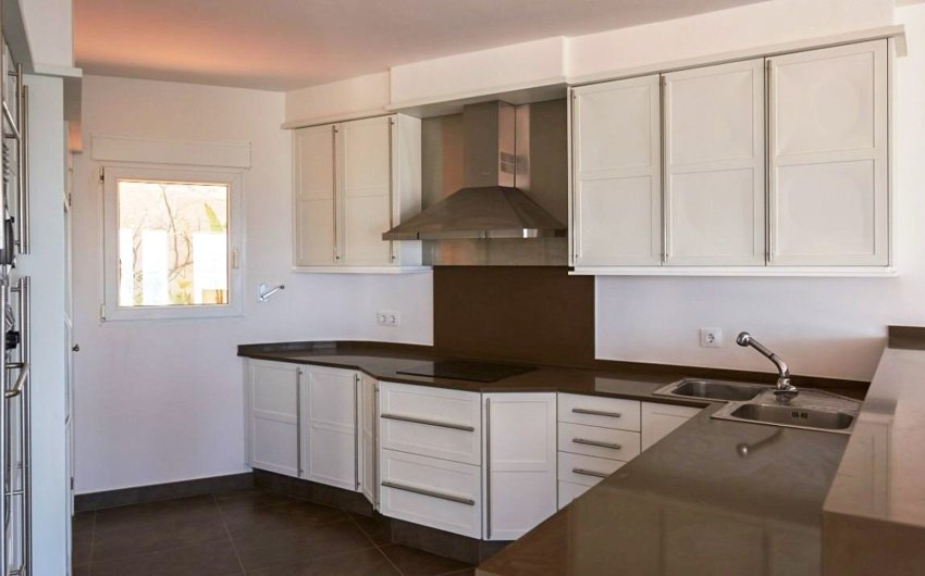 Herverkoop - Villa -
Altea