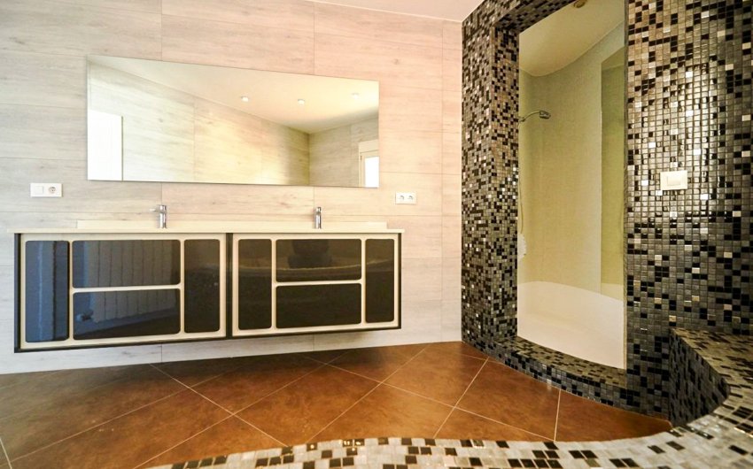 Herverkoop - Villa -
Altea