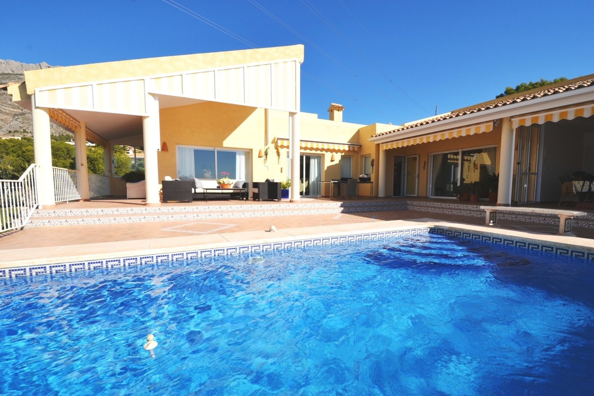 Herverkoop - Villa -
Altea