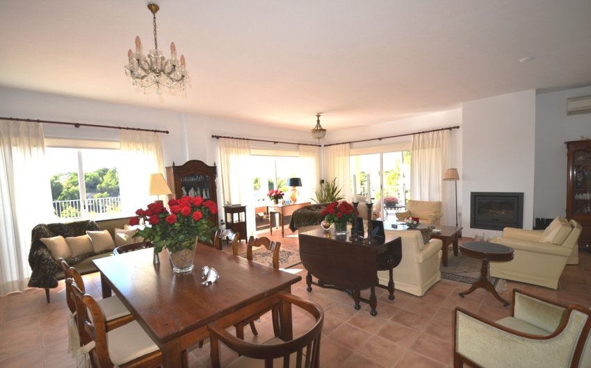 Herverkoop - Villa -
Altea