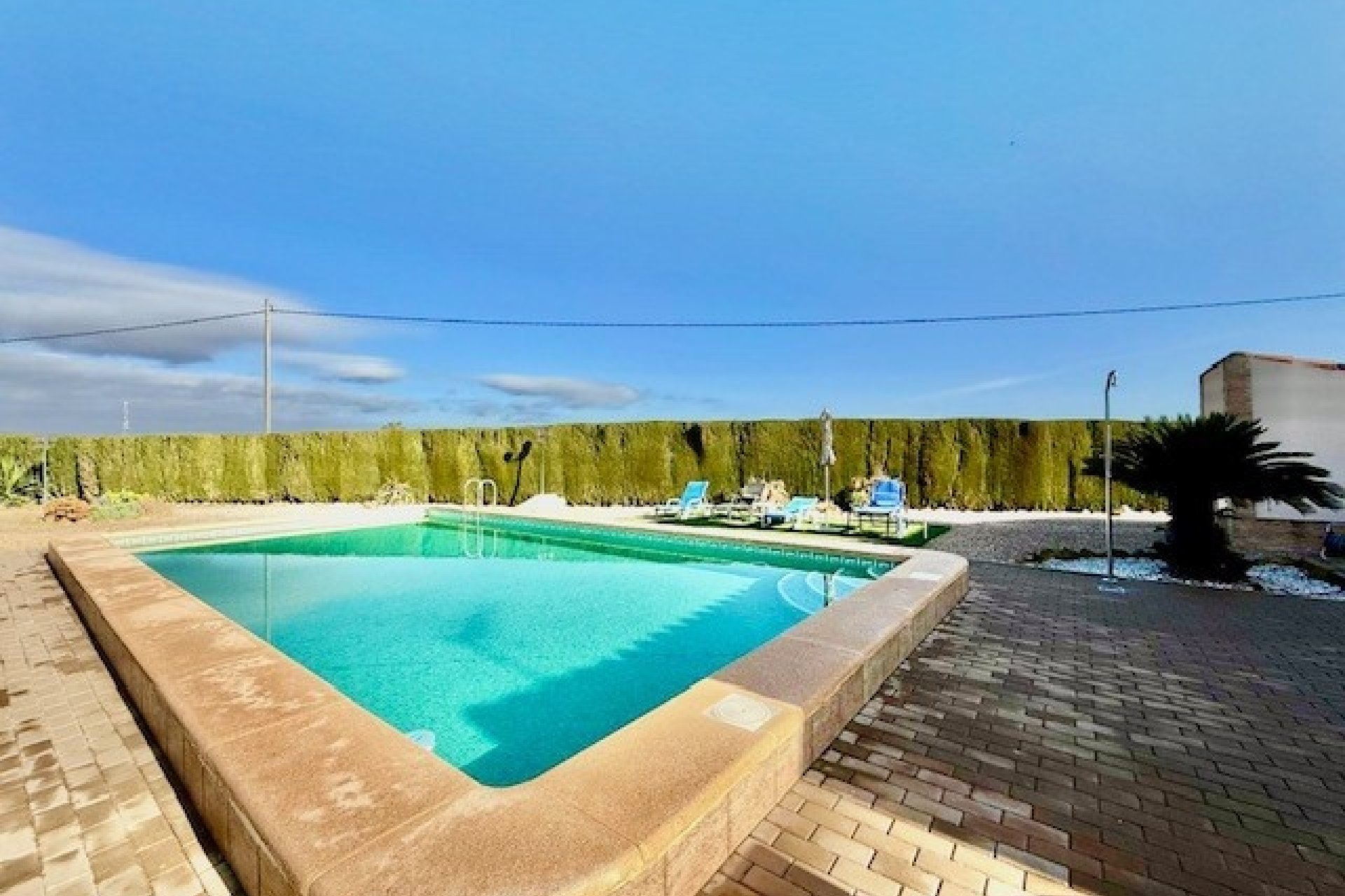 Herverkoop - Villa -
Avileses - Inland