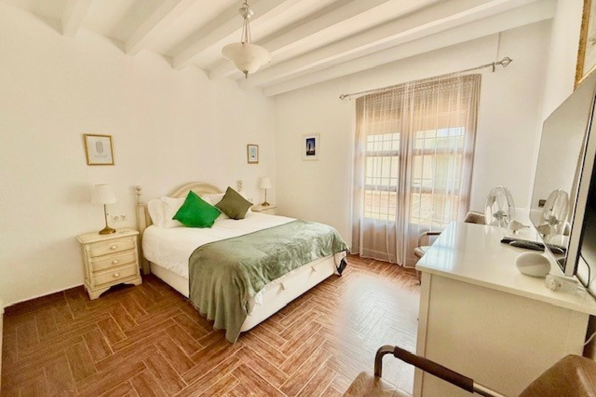 Herverkoop - Villa -
Avileses - Inland