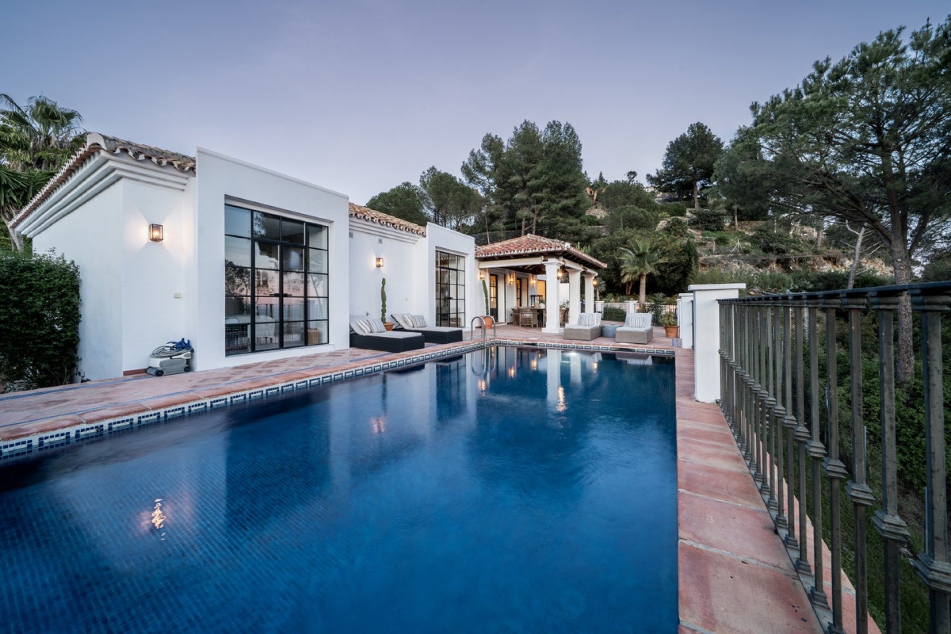 Herverkoop - Villa -
Benahavís - Costa del Sol