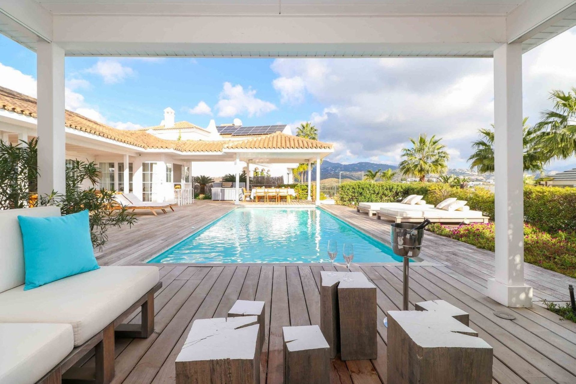 Herverkoop - Villa -
Benahavís - Costa del Sol