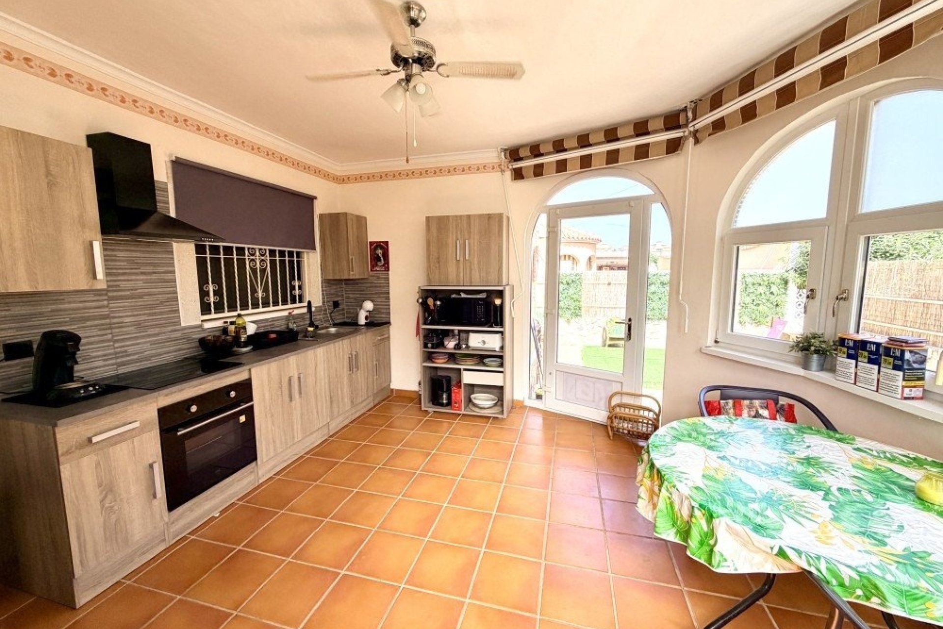 Herverkoop - Villa -
Benijofar - Costa Blanca