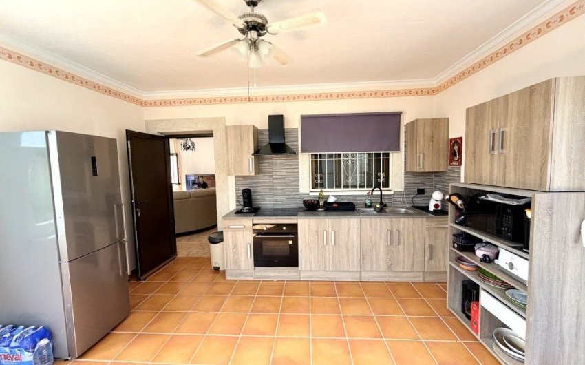 Herverkoop - Villa -
Benijofar - Costa Blanca