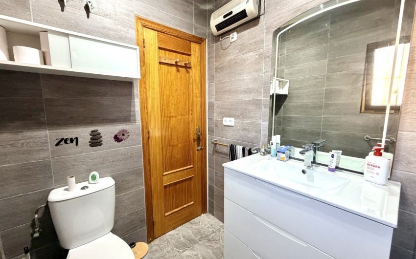 Herverkoop - Villa -
Benijofar - Costa Blanca