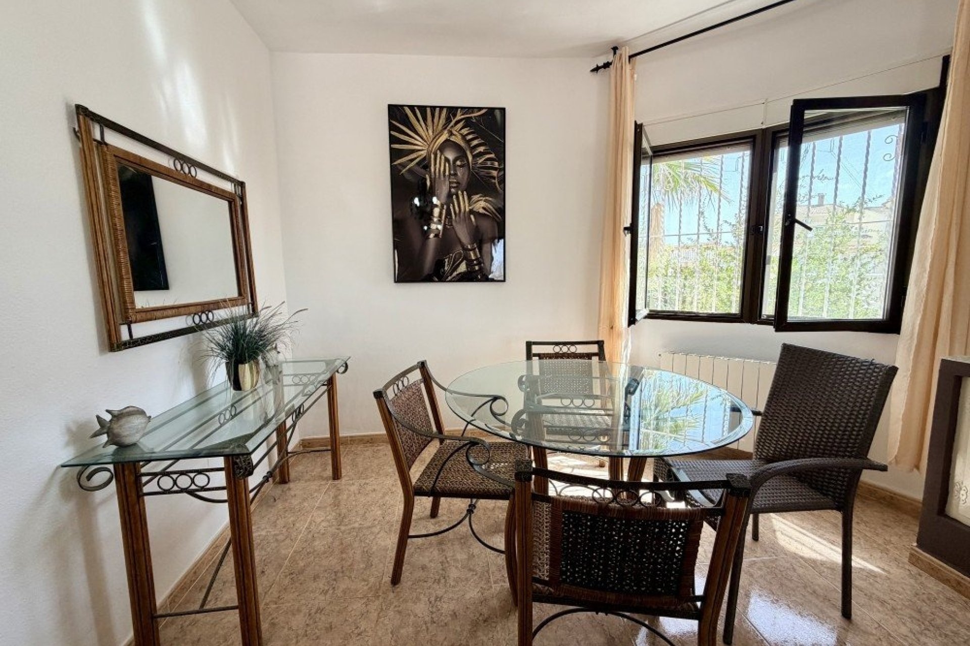 Herverkoop - Villa -
Benijofar - Costa Blanca