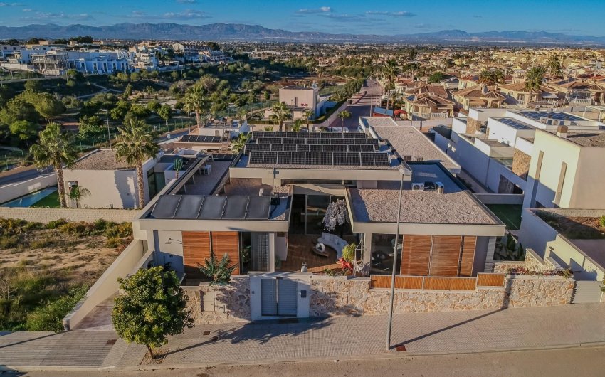 Herverkoop - Villa -
Benijofar - Costa Blanca