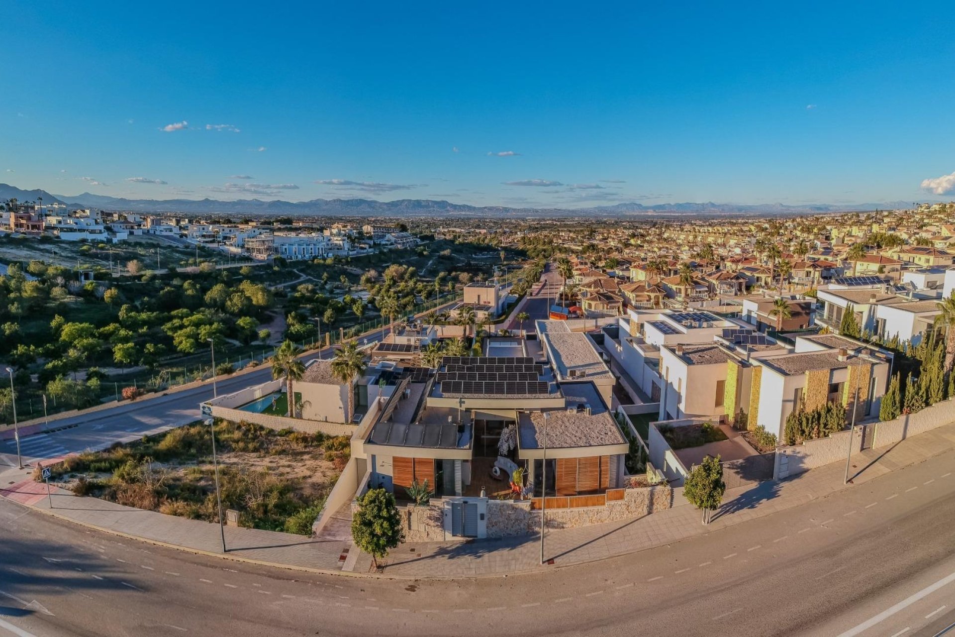 Herverkoop - Villa -
Benijofar - Costa Blanca