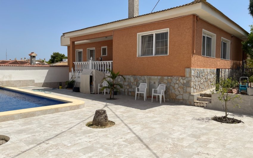 Herverkoop - Villa -
Benijofar - Costa Blanca
