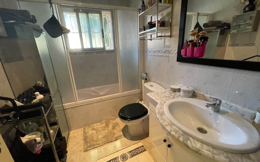 Herverkoop - Villa -
Benijofar - Costa Blanca