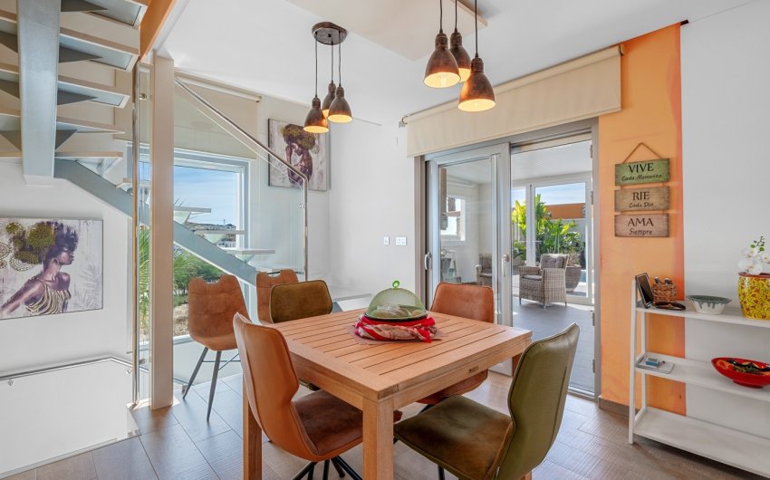 Herverkoop - Villa -
Benijofar - Costa Blanca