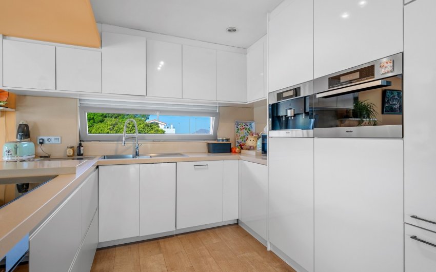 Herverkoop - Villa -
Benijofar - Costa Blanca