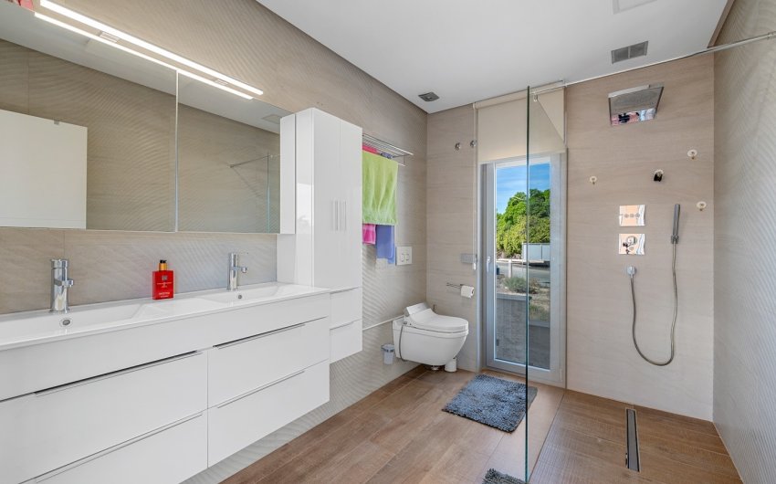 Herverkoop - Villa -
Benijofar - Costa Blanca