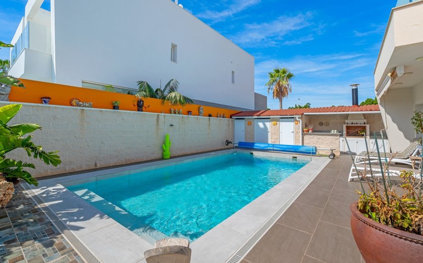 Herverkoop - Villa -
Benijofar - Costa Blanca