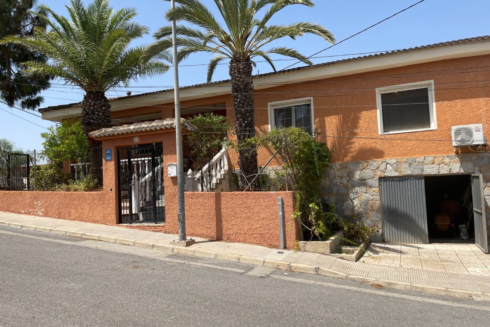 Herverkoop - Villa -
Benijofar - Costa Blanca
