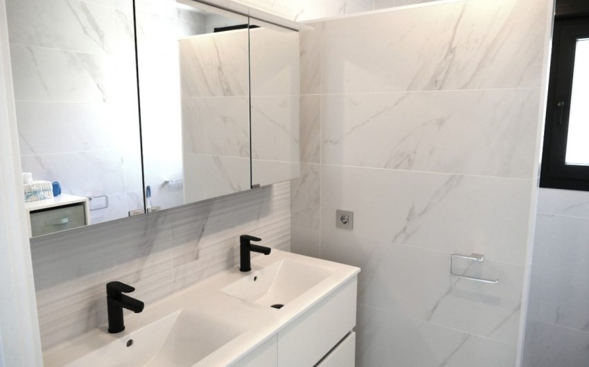 Herverkoop - Villa -
Benijofar - Costa Blanca