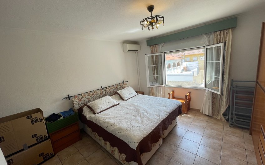 Herverkoop - Villa -
Benijofar - Costa Blanca