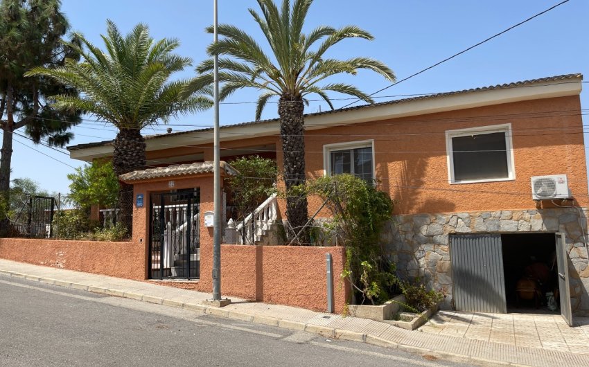 Herverkoop - Villa -
Benijofar - Costa Blanca
