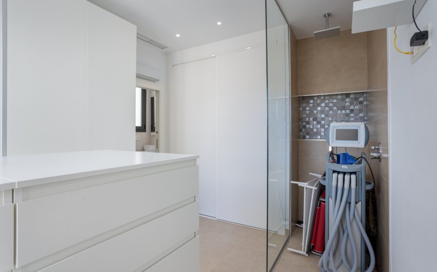 Herverkoop - Villa -
Benijofar - Costa Blanca