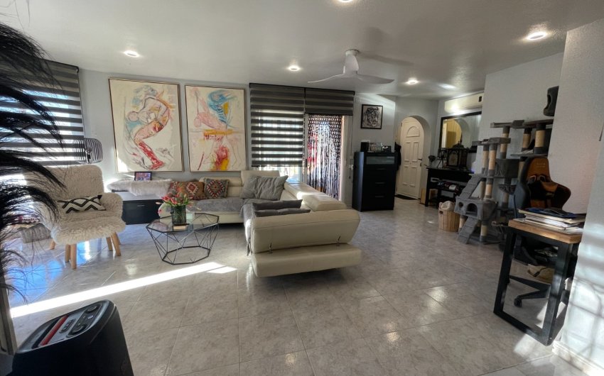 Herverkoop - Villa -
Benijofar - Costa Blanca