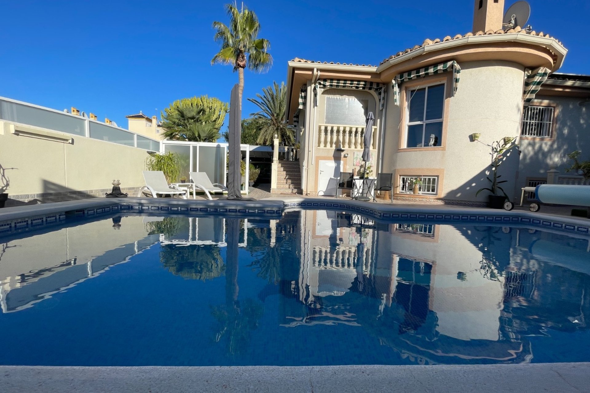 Herverkoop - Villa -
Benijofar - Costa Blanca
