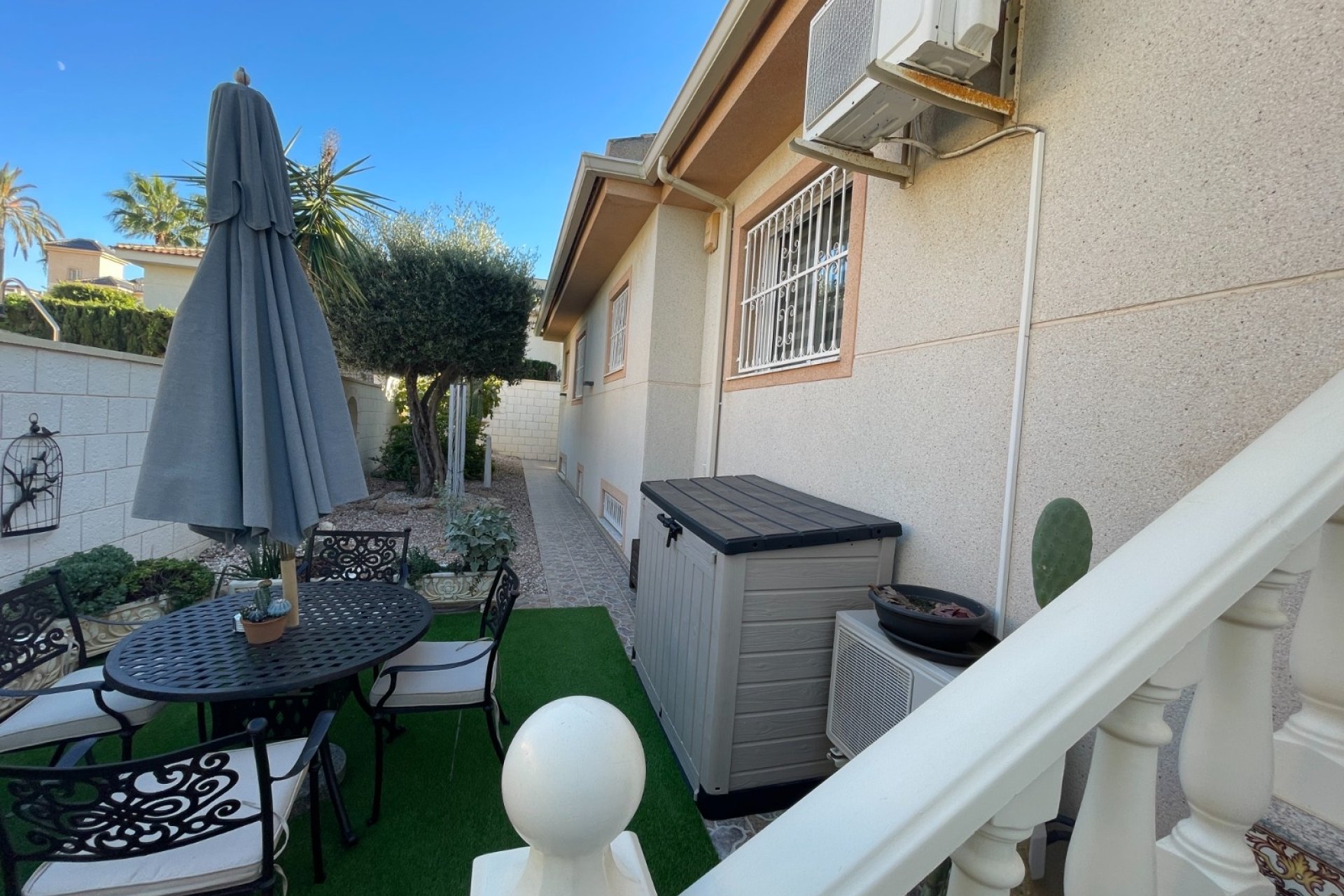 Herverkoop - Villa -
Benijofar - Costa Blanca