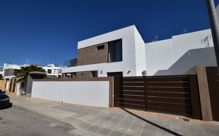 Herverkoop - Villa -
Benijofar - Costa Blanca