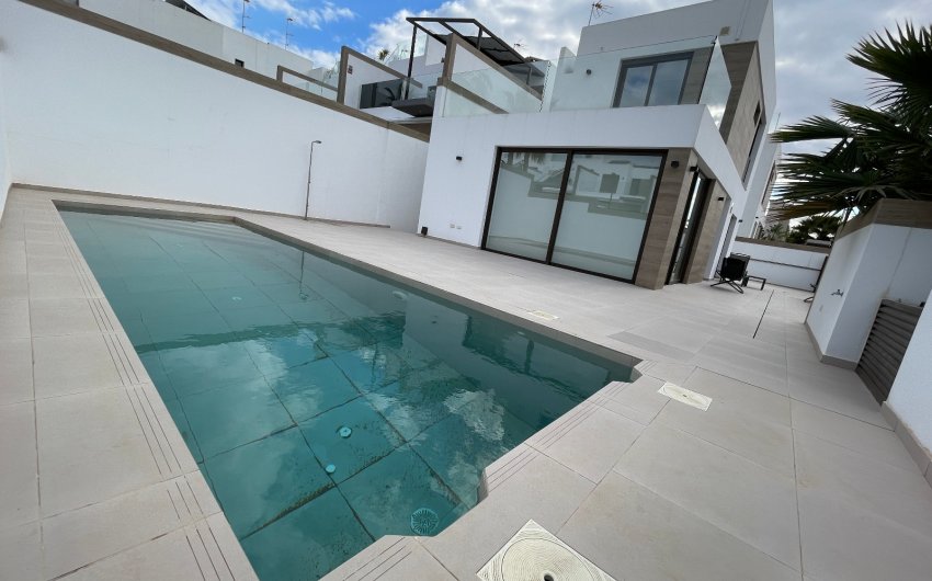 Herverkoop - Villa -
Benijofar - Costa Blanca
