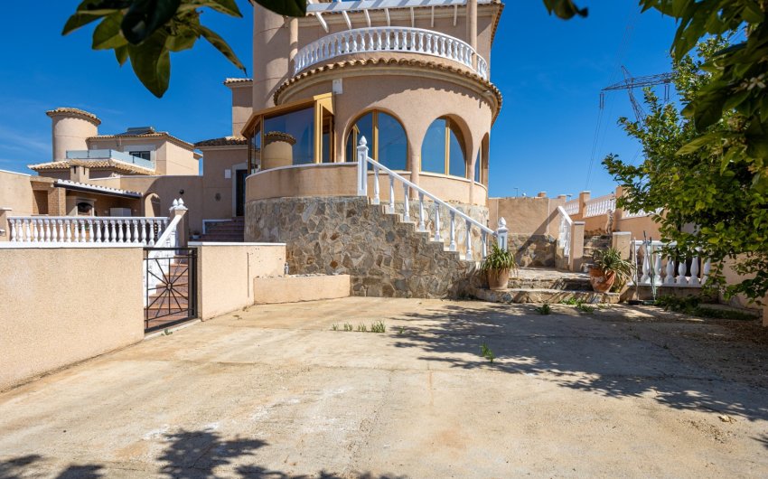 Herverkoop - Villa -
Benijofar - Costa Blanca