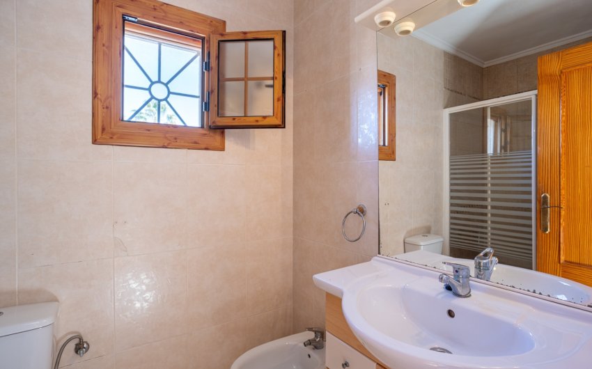 Herverkoop - Villa -
Benijofar - Costa Blanca