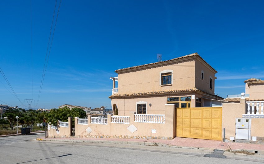 Herverkoop - Villa -
Benijofar - Costa Blanca