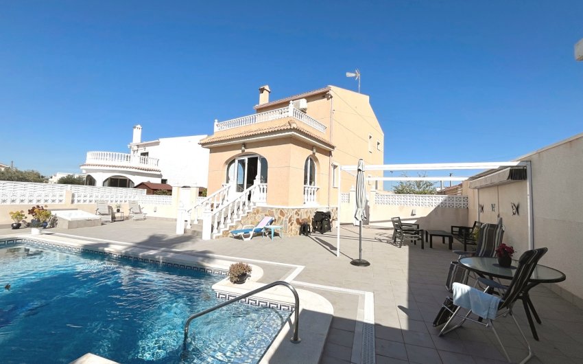 Herverkoop - Villa -
Benijofar - Monte Azul