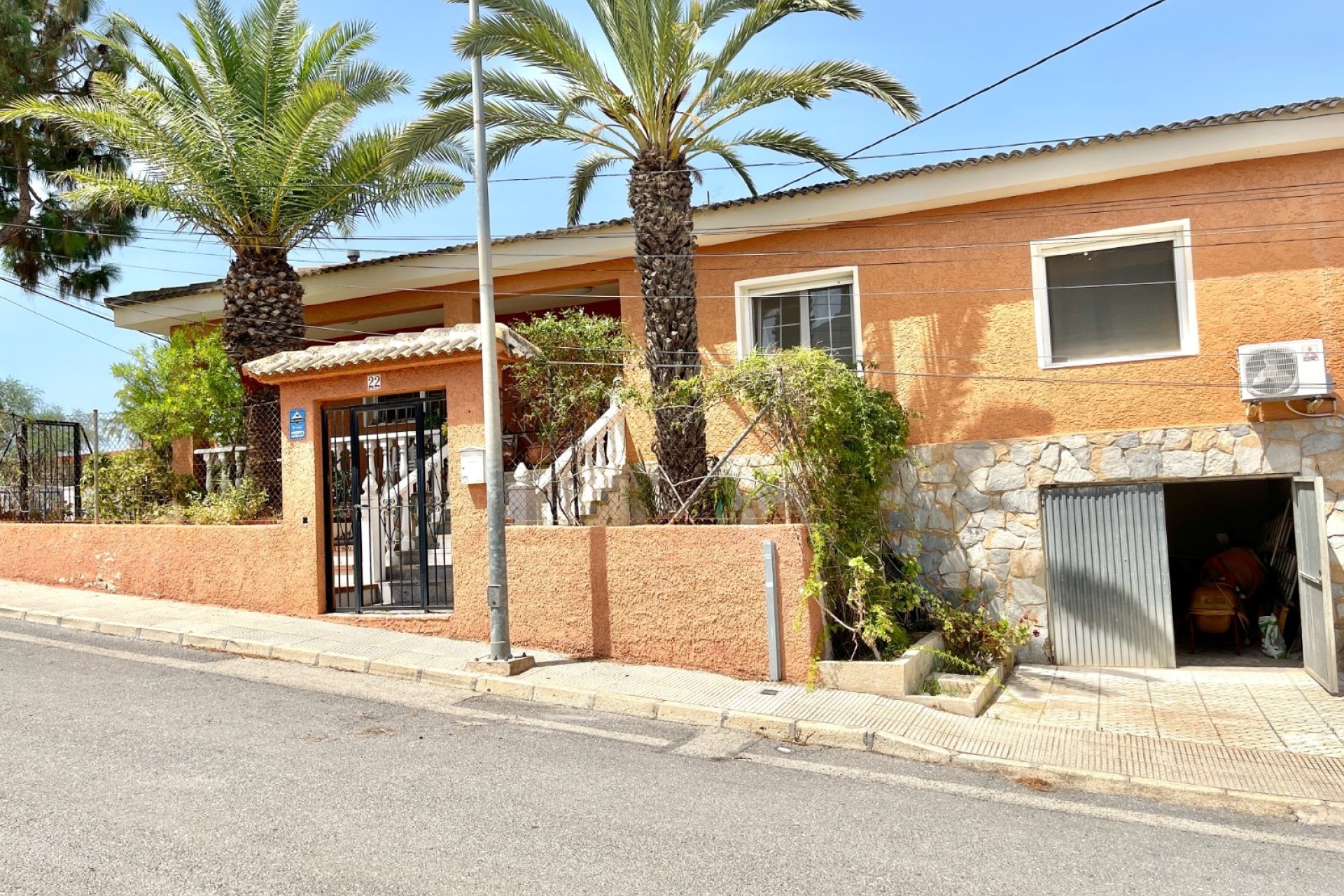 Herverkoop - Villa -
Benijofar - pueblo