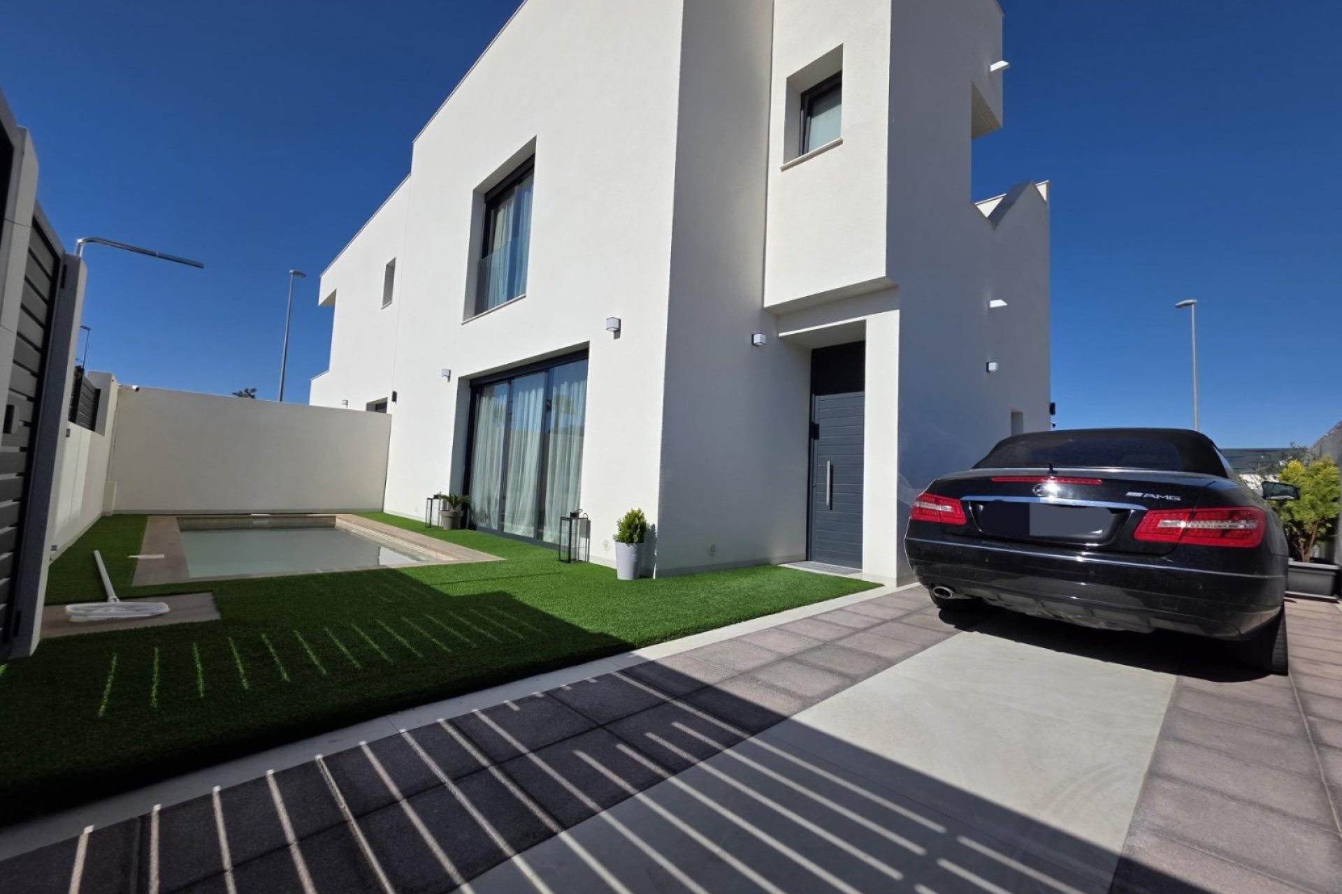 Herverkoop - Villa -
Benijofar