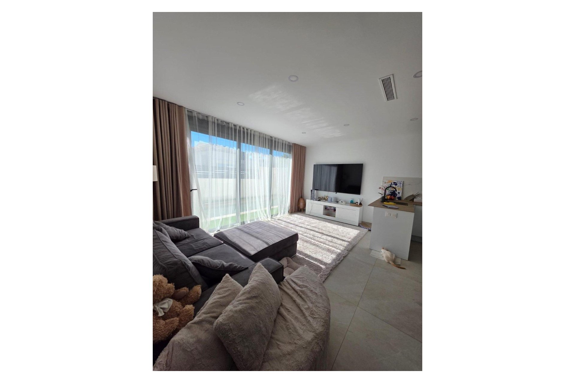 Herverkoop - Villa -
Benijofar