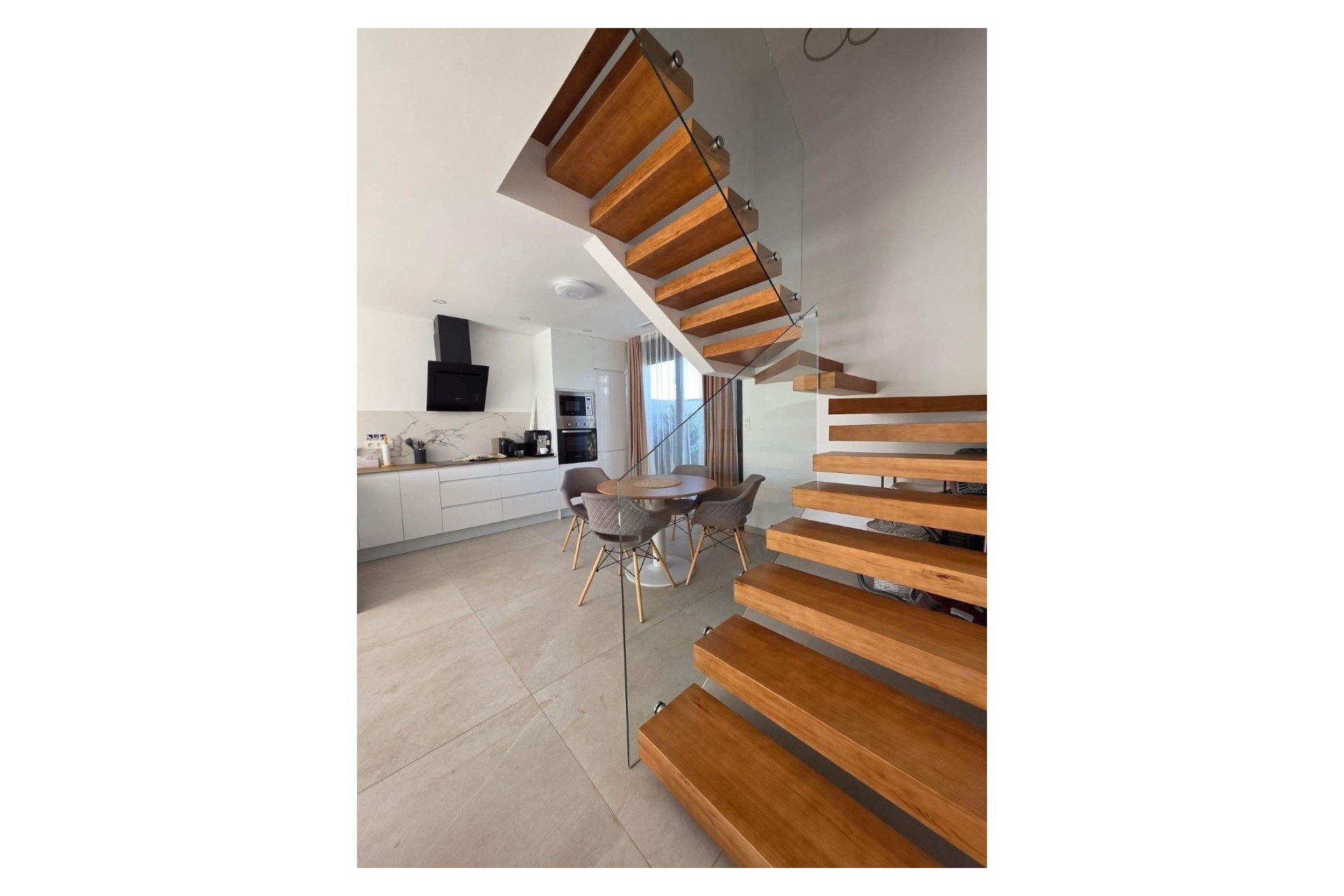 Herverkoop - Villa -
Benijofar