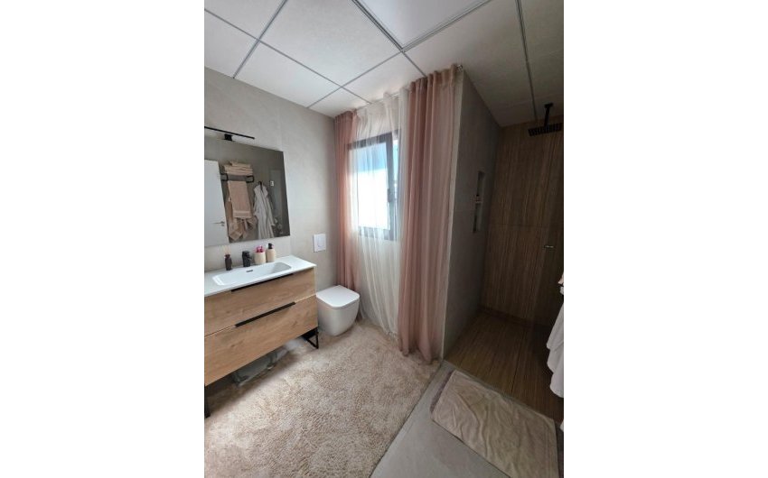 Herverkoop - Villa -
Benijofar